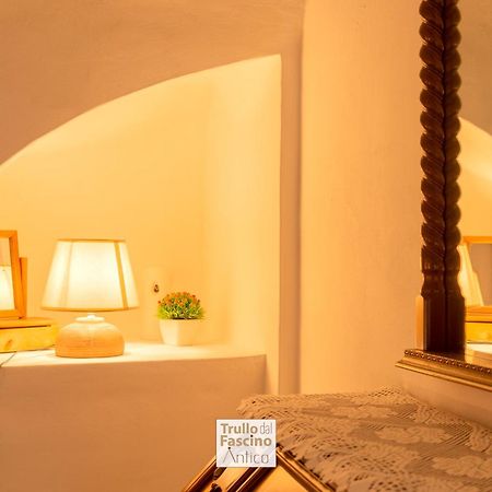 Trullo Dal Fascino Antico Villa Locorotondo Dış mekan fotoğraf